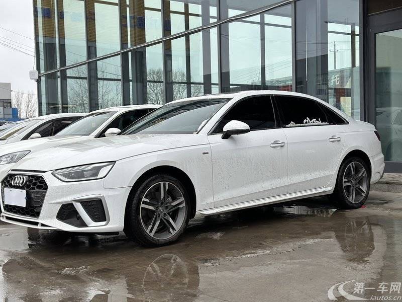 奥迪A4L 2022款 2.0T 自动 豪华动感型 (国Ⅵ) 