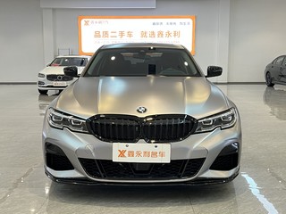 宝马3系 330Li 2.0T 自动 xDriveM运动曜夜套装 