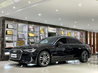 奥迪A6L 40TFSI 2.0T 自动 豪华致雅型 