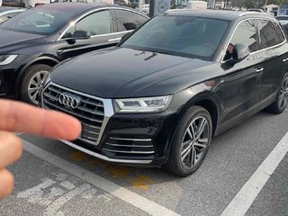 奥迪Q5L 45TFSI 2.0T 自动 尊享运动型 