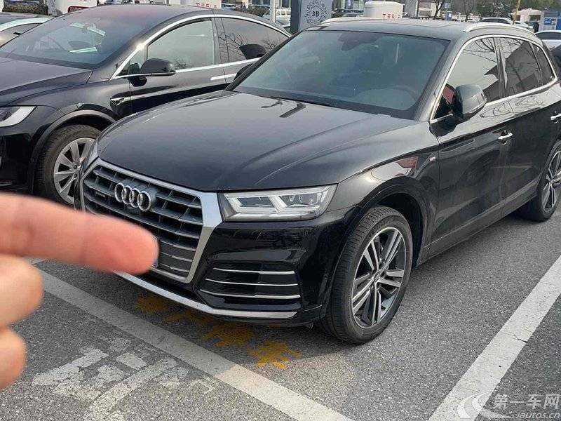 奥迪Q5L 45TFSI 2020款 2.0T 自动 尊享运动型 (国Ⅵ) 