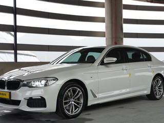 宝马5系 525Li 2.0T 自动 M运动套装 