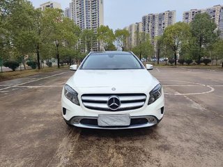 奔驰GLA 200 1.6T 自动 动感型 