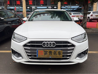 奥迪A4L 40TFSI 2.0T 自动 时尚致雅型 