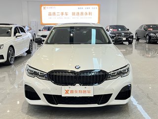 宝马3系 325i 2.0T 自动 M运动曜夜套装 