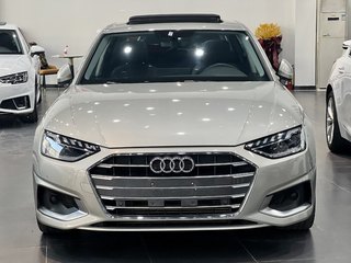 奥迪A4L 40TFSI 2.0T 自动 时尚动感型 