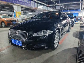 捷豹XJ L 2.0T 自动 典雅商务80周年典藏版 