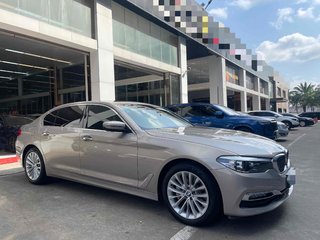 宝马5系 530Li 