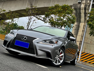 雷克萨斯IS 200t 2.0T 自动 F-SPORT 