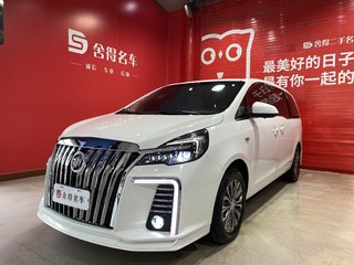 别克GL8 陆上公务舱 2.0T 自动 652T舒适型 