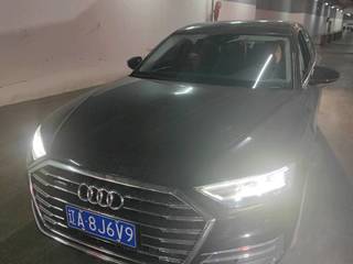 奥迪A8L 50 3.0T 自动 舒适型 