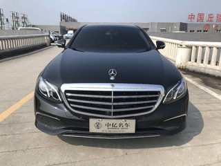 奔驰E级 E300L 2.0T 自动 时尚型 