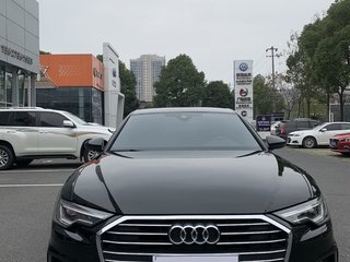 奥迪A6L 45TFSI 