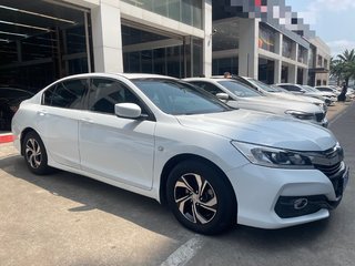 本田雅阁 2.0L 自动 舒适版 