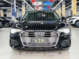 奥迪A6L 45TFSI 2.0T 自动 臻选致雅型 