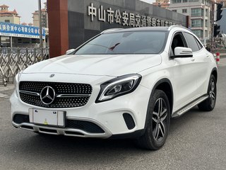 奔驰GLA 200 1.6T 自动 时尚型 