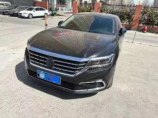 帕萨特 2.0T 330TSI豪华版 