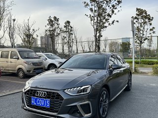 奥迪A4L 40TFSI 2.0T 自动 时尚动感型 