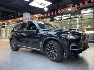 宝马X5 30i 2.0T 自动 X设计套装 