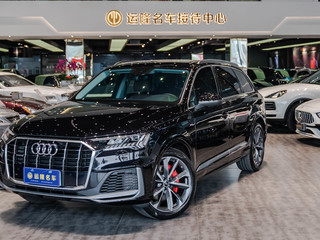 奥迪Q7 55 3.0T 自动 运动型quattro-S-line 