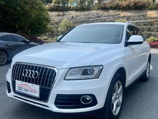 奥迪Q5 40TFSI 2.0T 自动 进取型 