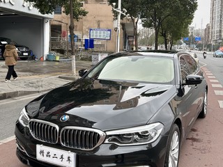 宝马5系 530Li 2.0T 自动 尊享型豪华套装 