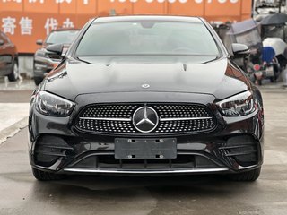 奔驰E级 E300L 2.0T 自动 运动时尚型 