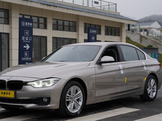 宝马3系 320Li 2.0T 自动 进取型 