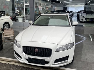 捷豹XFL 2.0T 