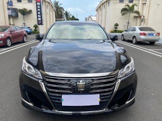 丰田皇冠 2.0T 