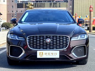 捷豹XFL P200 2.0T 自动 精英豪华版 