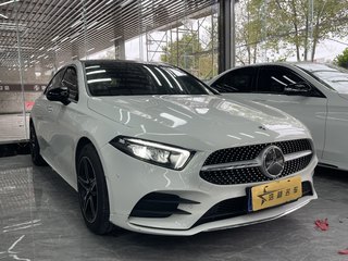 奔驰A级 1.3T 