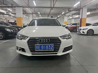 奥迪A4L 40TFSI 2.0T 自动 plus时尚型 