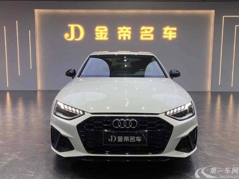 奥迪A4L 2022款 2.0T 自动 豪华动感型 (国Ⅵ) 