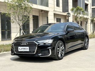 奥迪A6L 40TFSI 2.0T 自动 豪华致雅型 