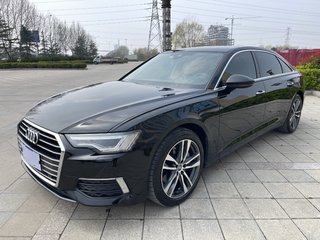 奥迪A6L 45TFSI 2.0T 自动 臻选致雅型 