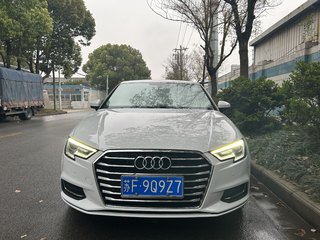 奥迪A3 35TFSI 1.4T 自动 进取型Limousine 