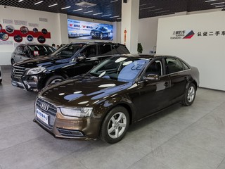 奥迪A4L 35TFSI 2.0T 自动 标准型 