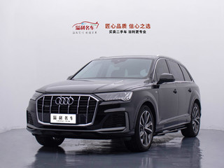 奥迪Q7 55 3.0T 自动 运动型quattro-S-line 