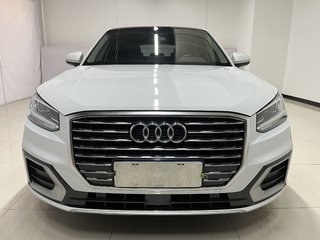 奥迪Q2L 35TFSI 1.4T 自动 时尚致雅型 