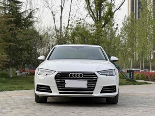 奥迪A4L 40TFSI 2.0T 自动 plus进取型 