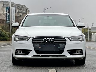 奥迪A4L 35TFSI 2.0T 自动 标准型 