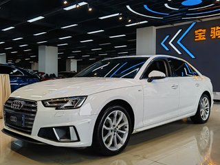 奥迪A4L 40TFSI 