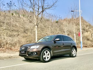 奥迪Q5 40TFSI 2.0T 自动 技术型 