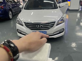 现代名图 1.8L 自动 智能型 