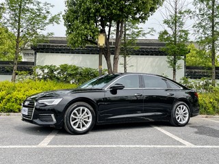 奥迪A6L 40TFSI 2.0T 自动 豪华致雅型 