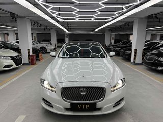 捷豹XJ L 2.0T 自动 典雅商务版 