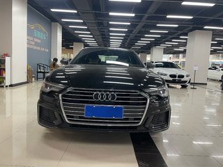 奥迪A6L 40TFSI 2.0T 自动 豪华动感型 