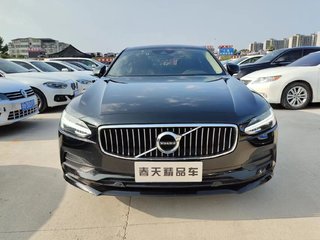 沃尔沃S90 T4 2.0T 自动 智远版 