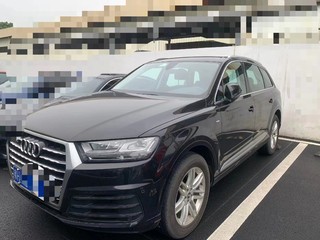 奥迪Q7 2.0T 舒适型 